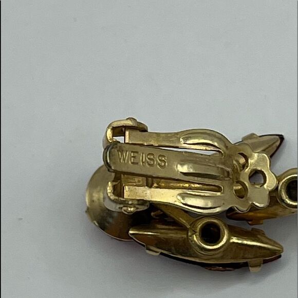 Weiss vintage set of clip earrings and brooch set - Picture 6 of 9